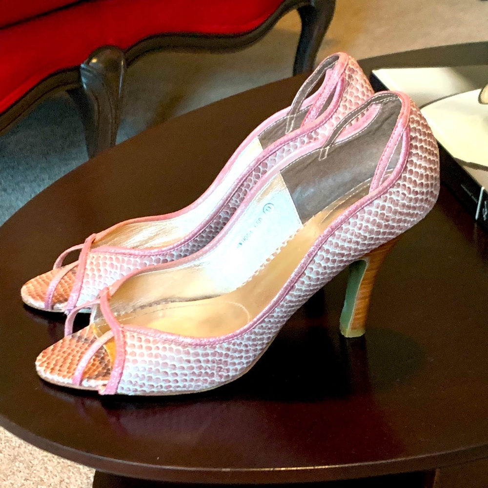 Vintage! Beautiful, Pre-Loved, Beyoncé’s House of Dereon shoes!